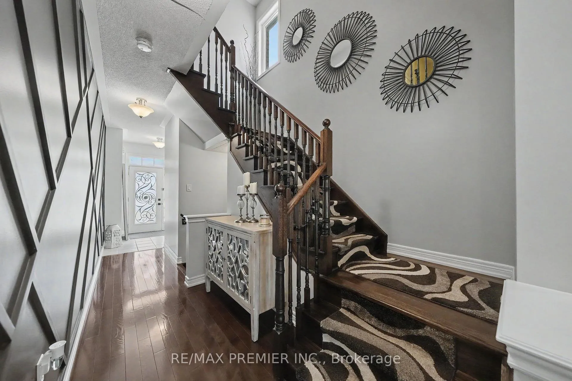 Photo 9 of 82 Chesterwood Crescent, Brampton, Credit Valley — HOMEH