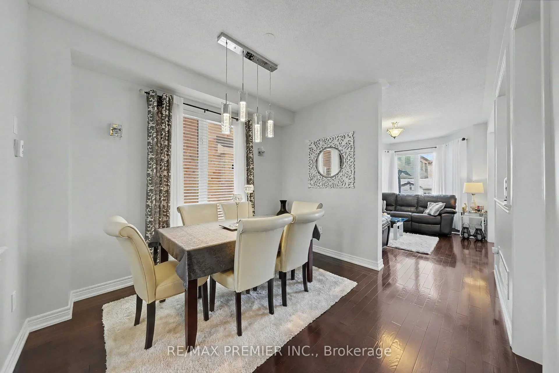 Photo 11 of 82 Chesterwood Crescent, Brampton, Credit Valley — HOMEH