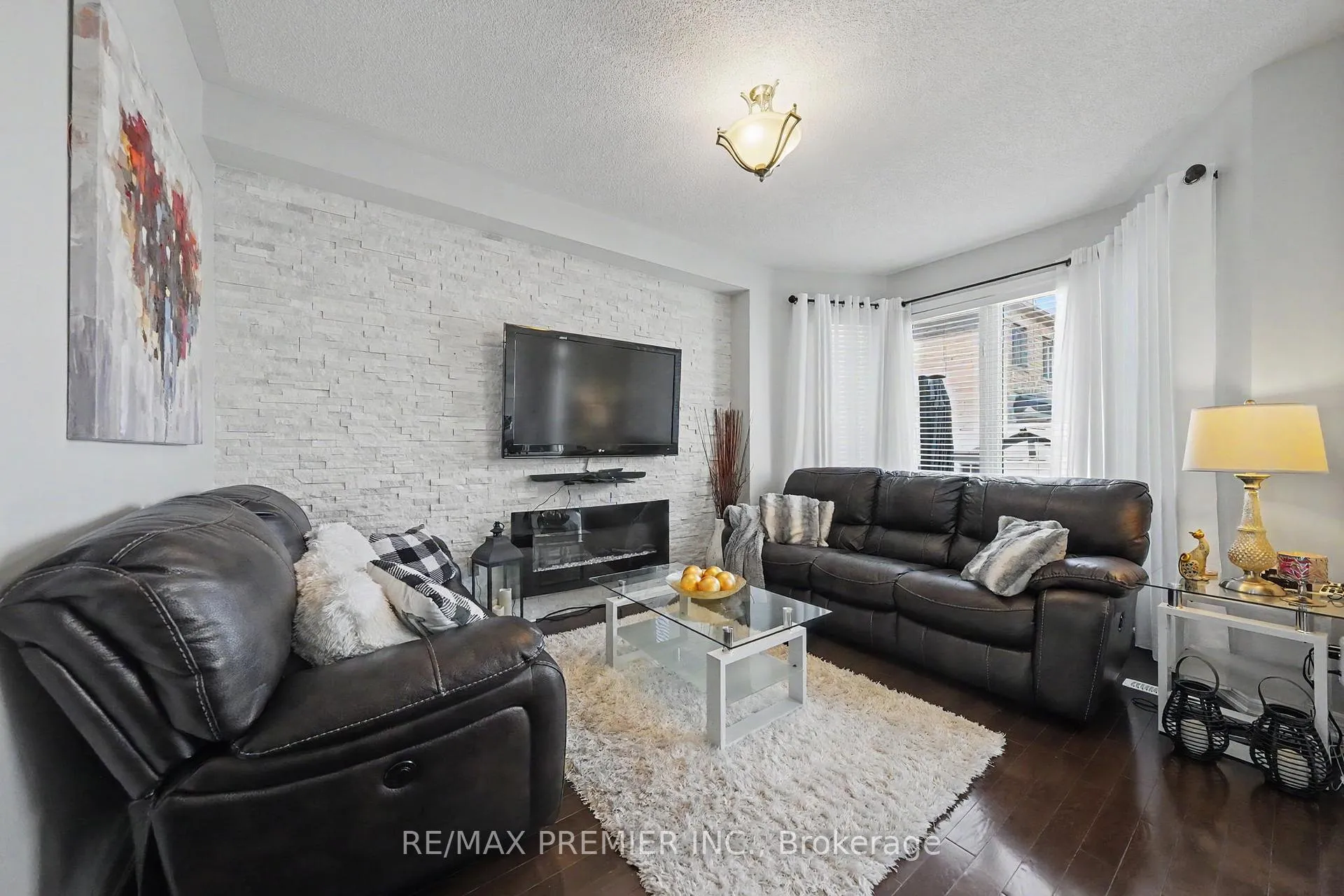 Photo 20 of 82 Chesterwood Crescent, Brampton, Credit Valley — HOMEH