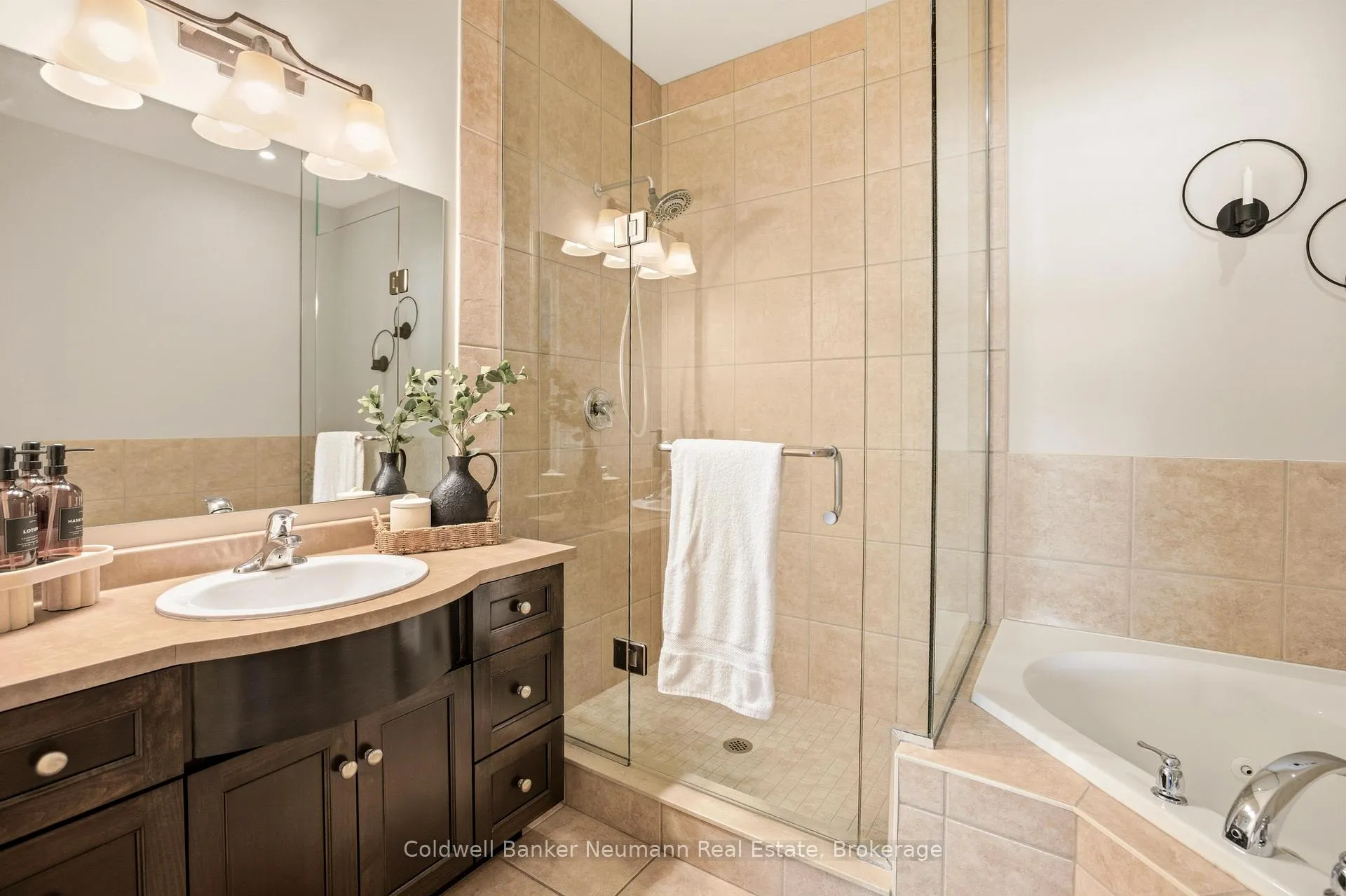 Photo 20 of Unit 21, 50 Bryan Court, Kitchener — HOMEH