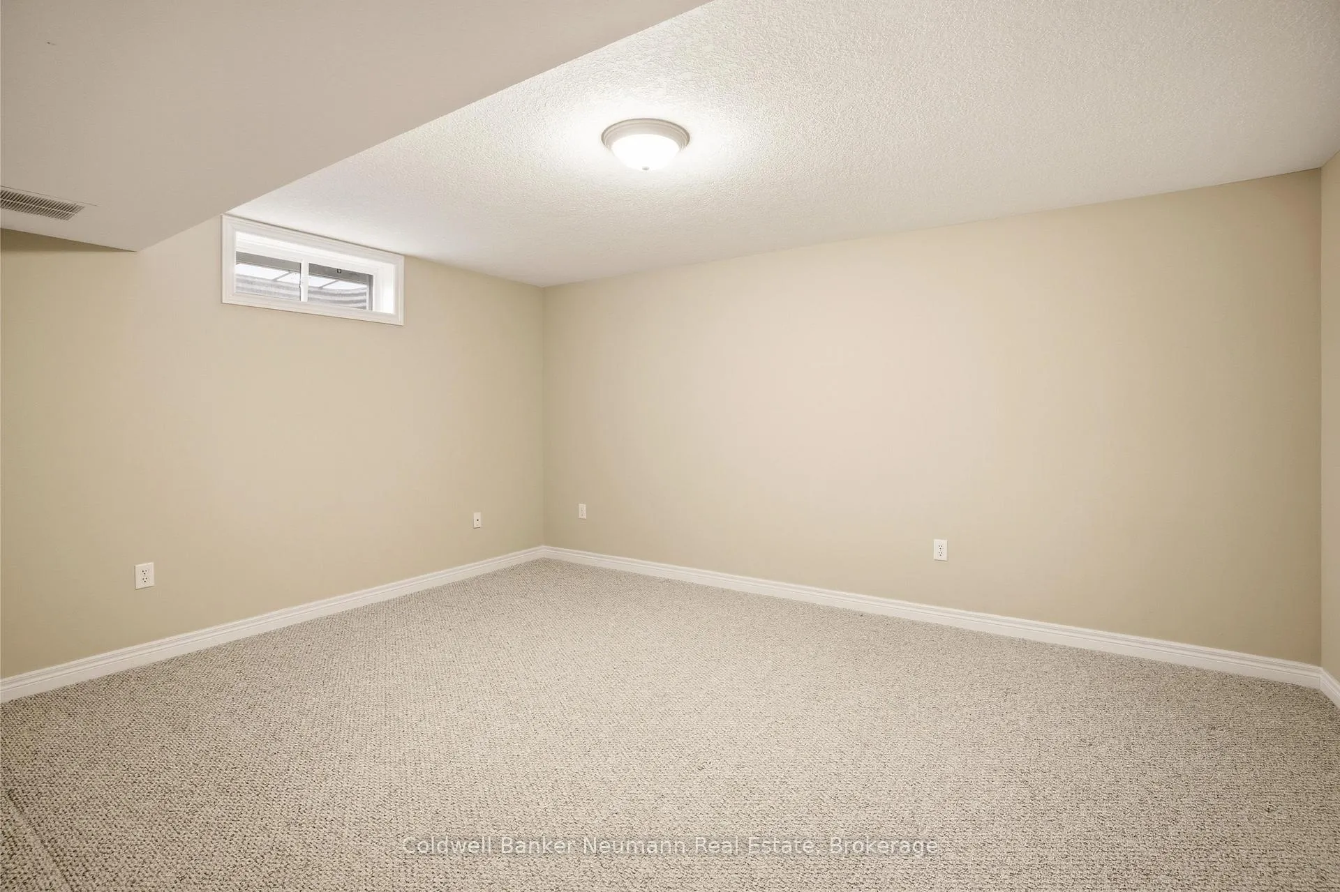 Photo 26 of Unit 21, 50 Bryan Court, Kitchener — HOMEH