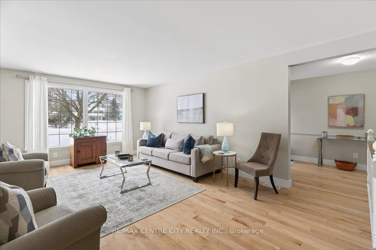 Photo 43 of 1102 Prince Philip Drive, London, North M — HOMEH