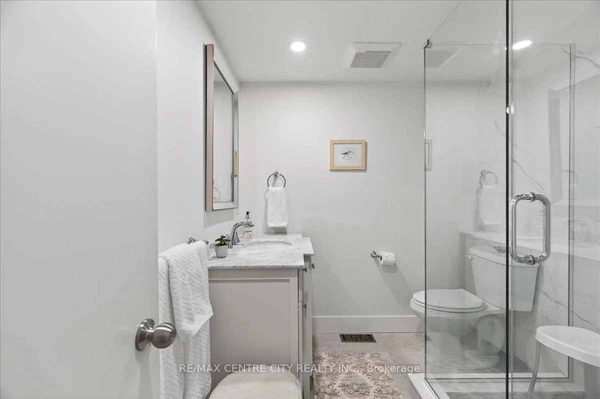 Photo 20 of 1102 Prince Philip Drive, London, North M — HOMEH