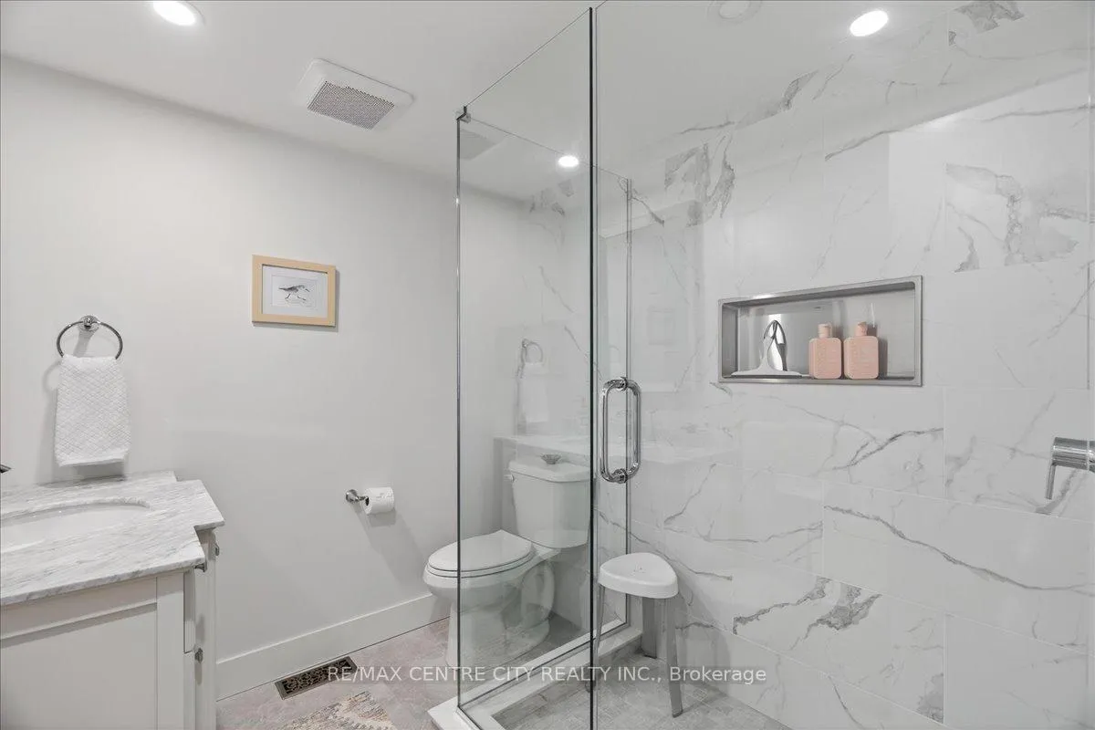 Photo 21 of 1102 Prince Philip Drive, London, North M — HOMEH