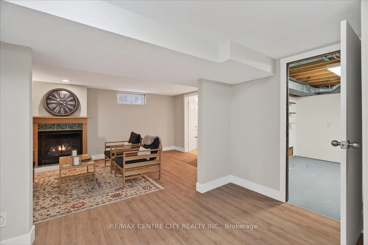 Photo 26 of 1102 Prince Philip Drive, London, North M — HOMEH