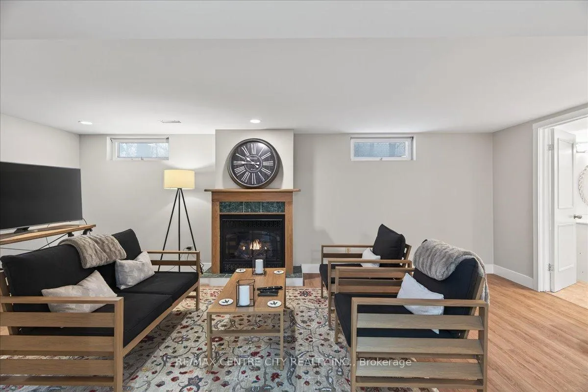 Photo 27 of 1102 Prince Philip Drive, London, North M — HOMEH