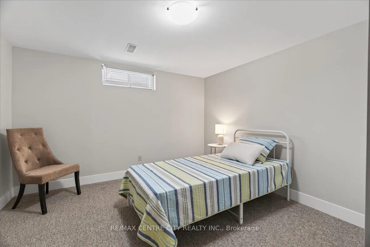 Photo 44 of 1102 Prince Philip Drive, London, North M — HOMEH