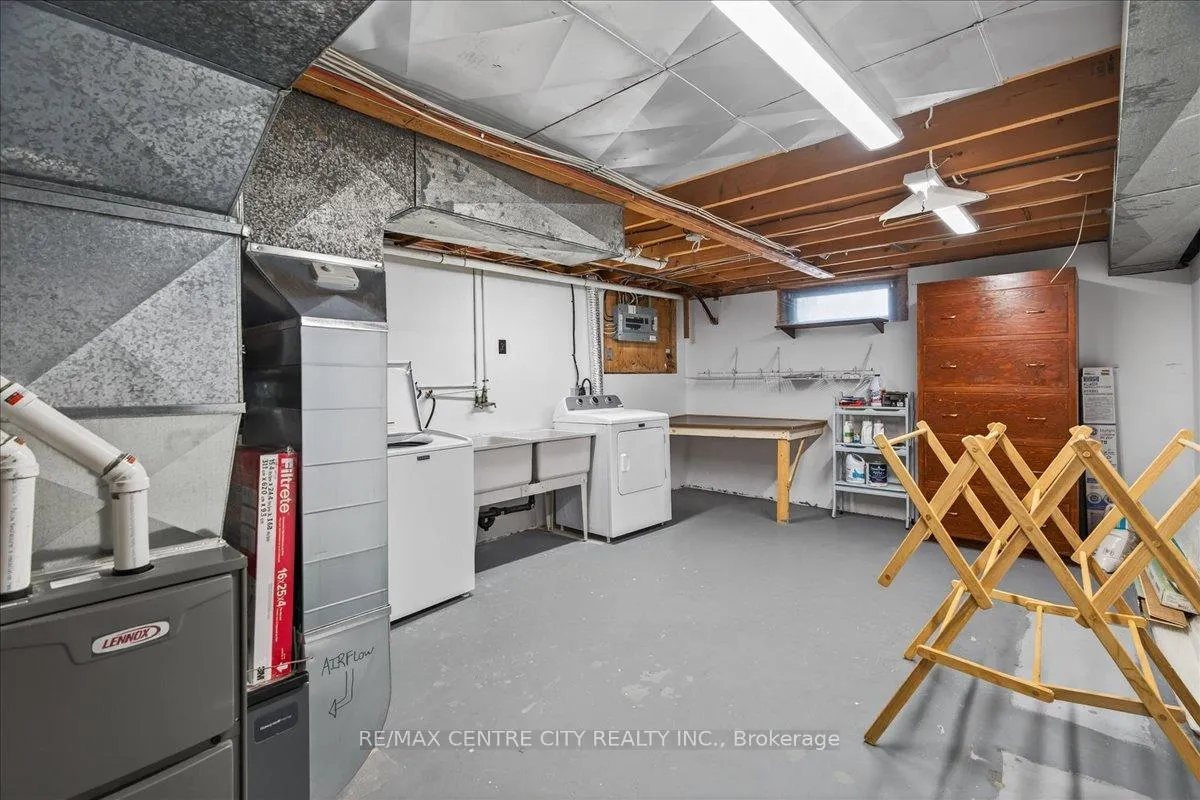 Photo 34 of 1102 Prince Philip Drive, London, North M — HOMEH