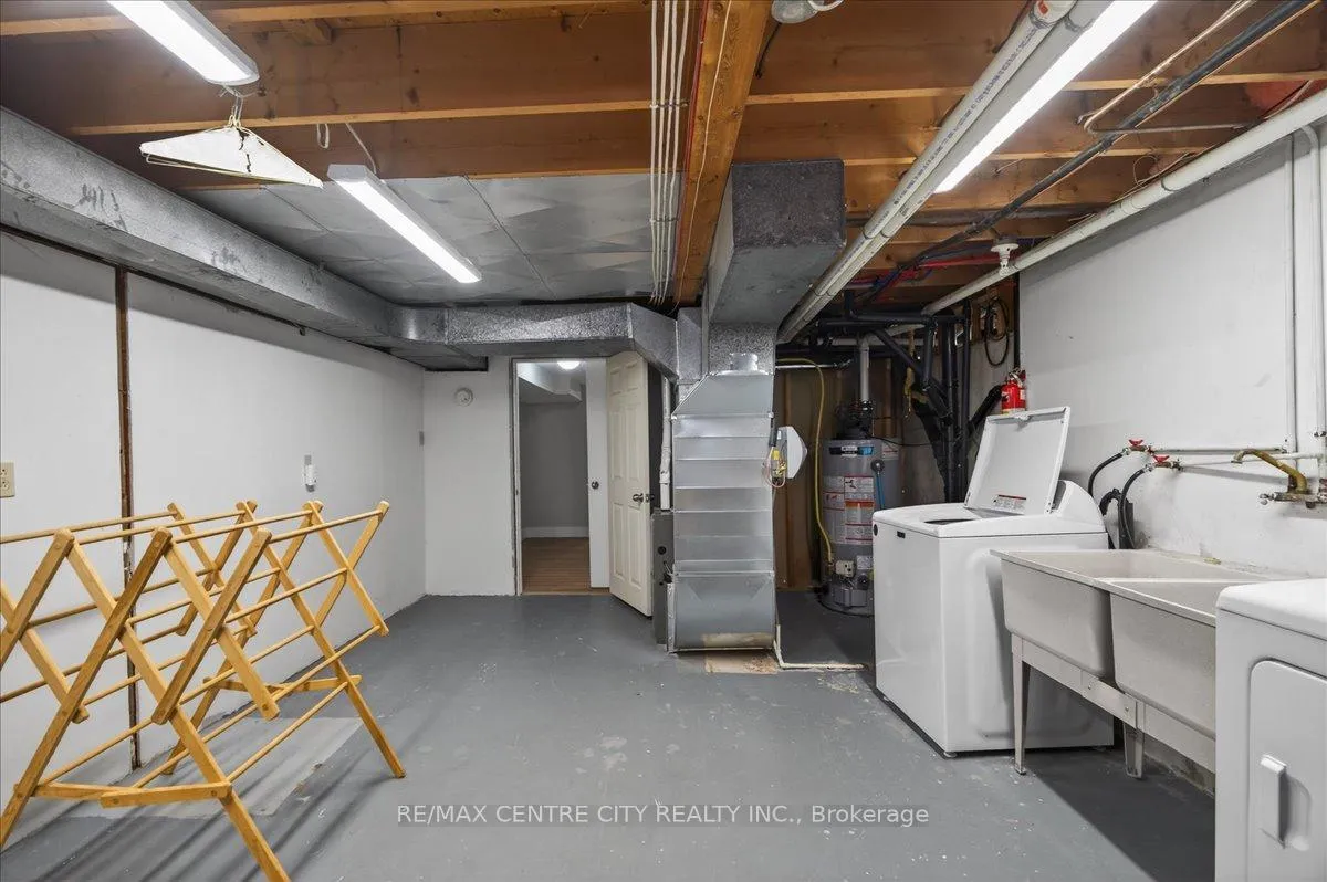 Photo 46 of 1102 Prince Philip Drive, London, North M — HOMEH