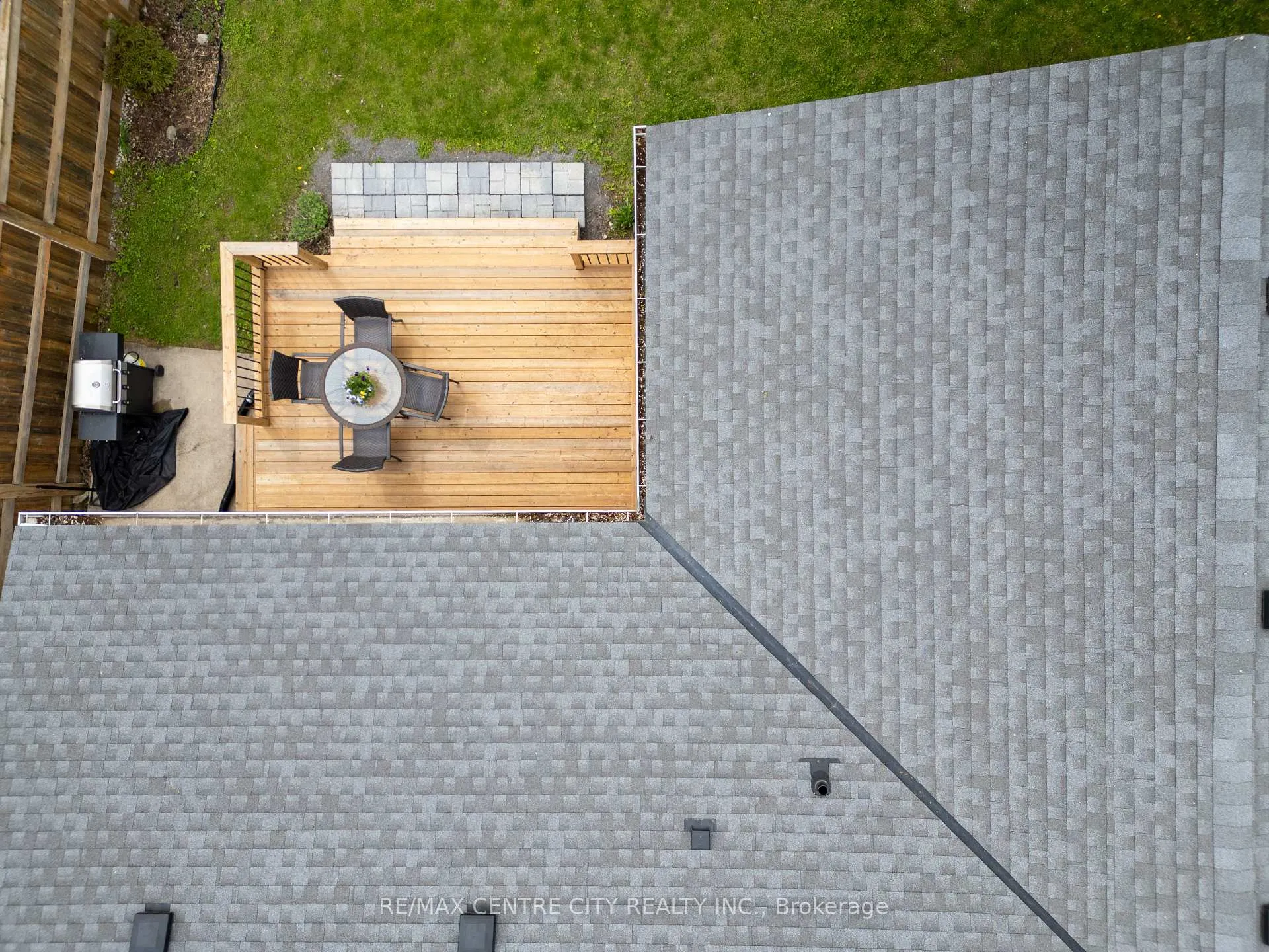 Photo 40 of 1102 Prince Philip Drive, London, North M — HOMEH