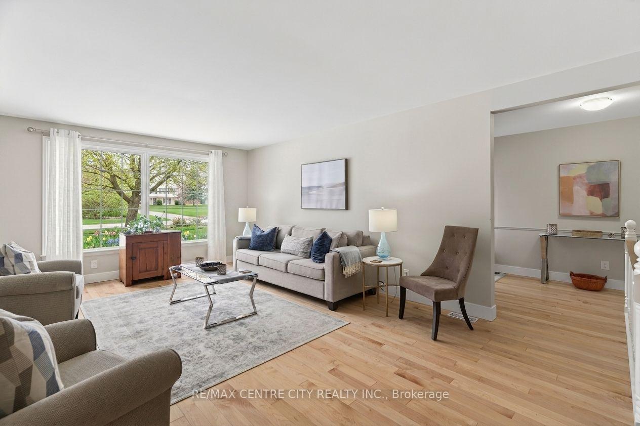 Photo 5 of 1102 Prince Philip Drive, London, North M — HOMEH