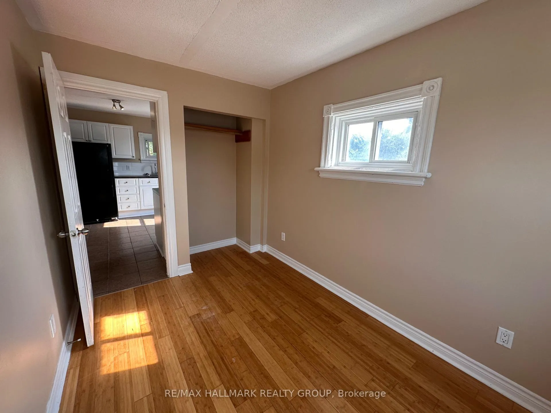 Photo 8 of Unit 3, 1308 Shillington Avenue, Ottawa, Carlington — HOMEH