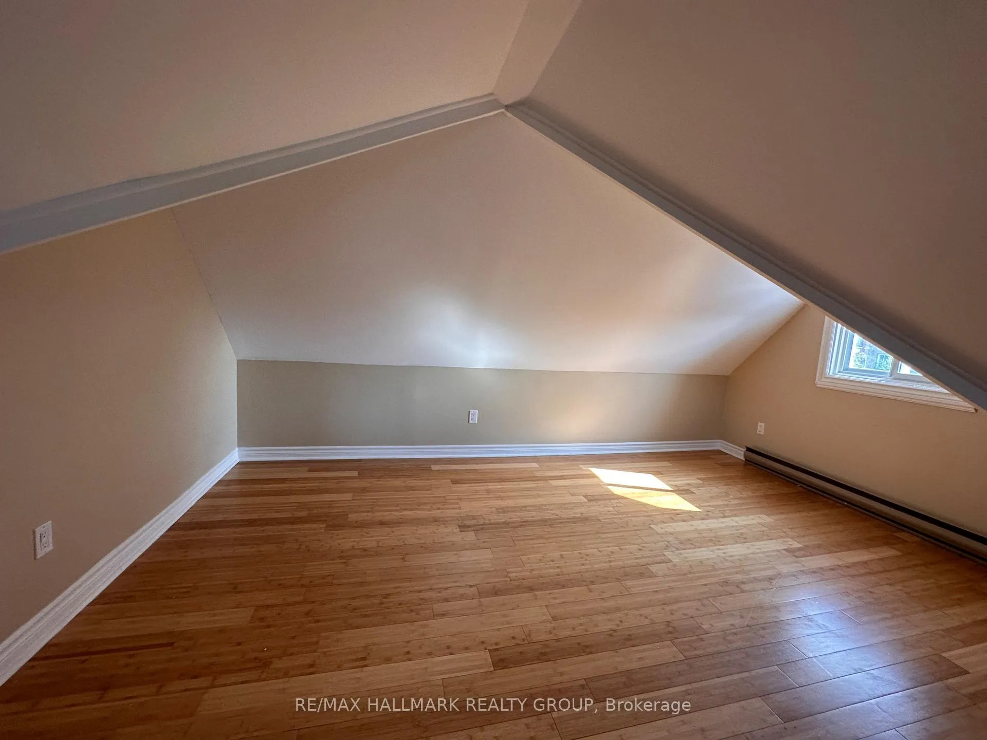 Photo 12 of Unit 3, 1308 Shillington Avenue, Ottawa, Carlington — HOMEH