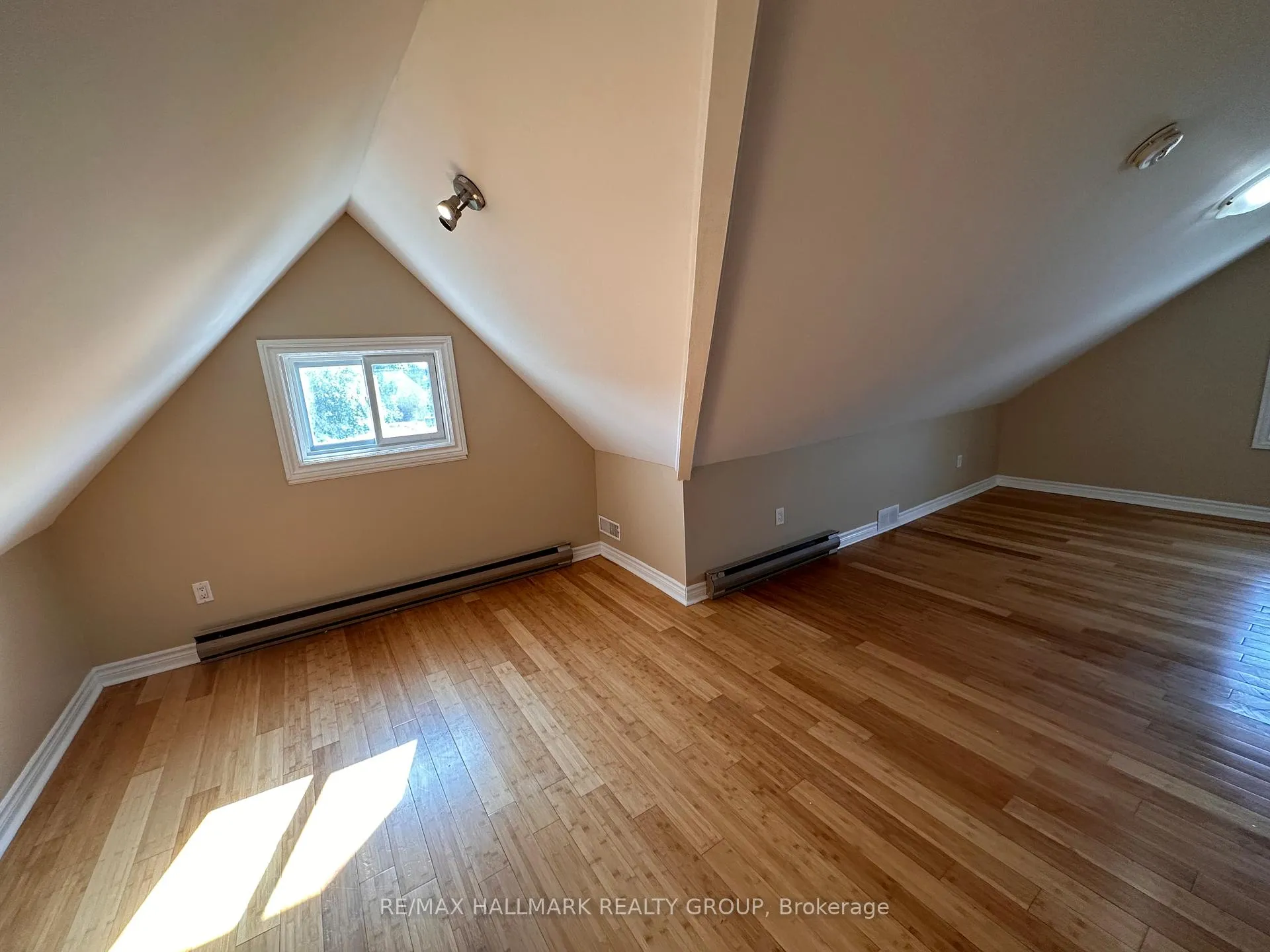 Photo 13 of Unit 3, 1308 Shillington Avenue, Ottawa, Carlington — HOMEH