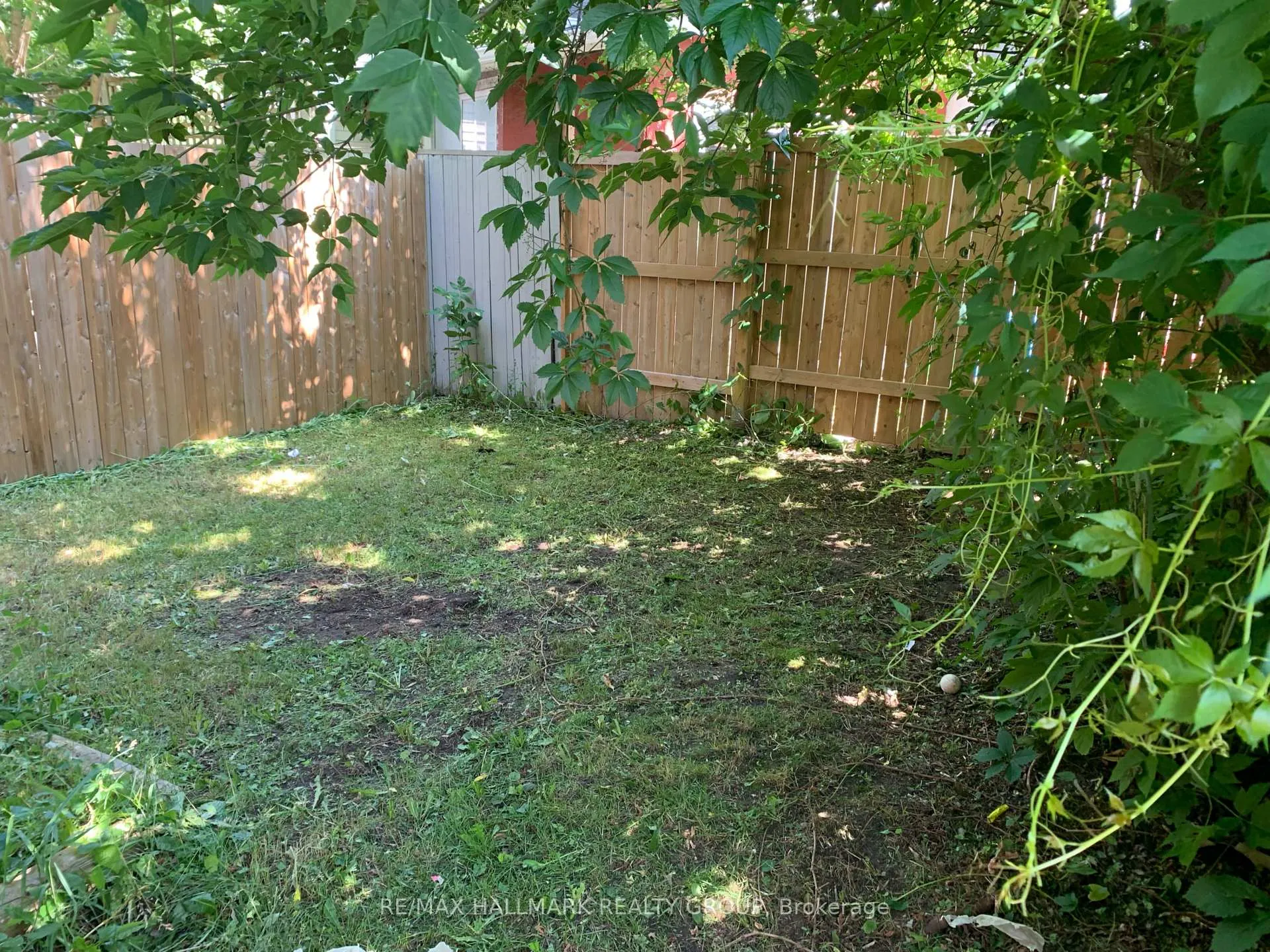 Photo 19 of Unit 3, 1308 Shillington Avenue, Ottawa, Carlington — HOMEH