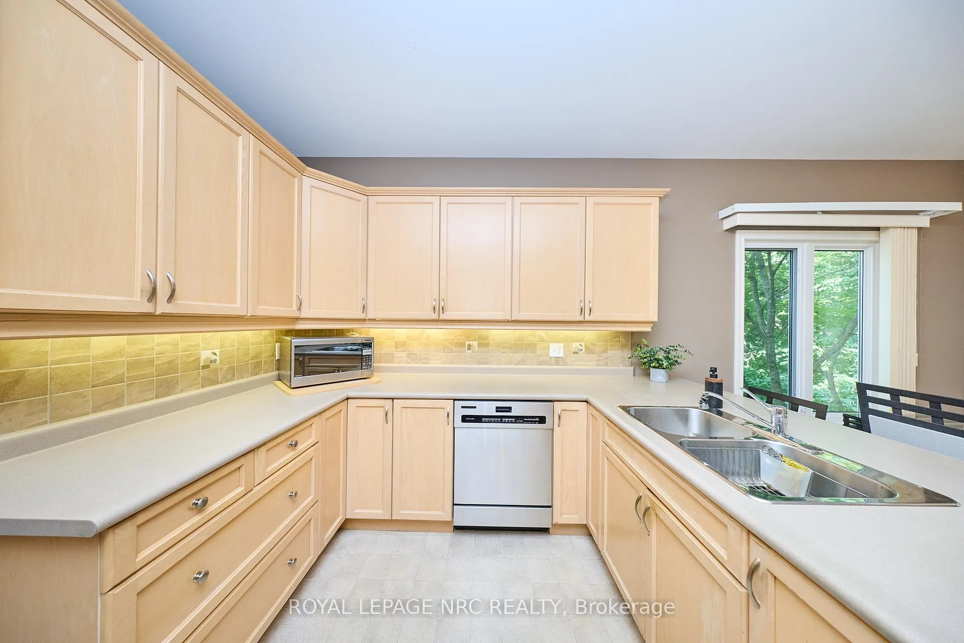 Photo 11 of 3393 Stanton Court, Lincoln, Lincoln-Jordan/Vineland — HOMEH