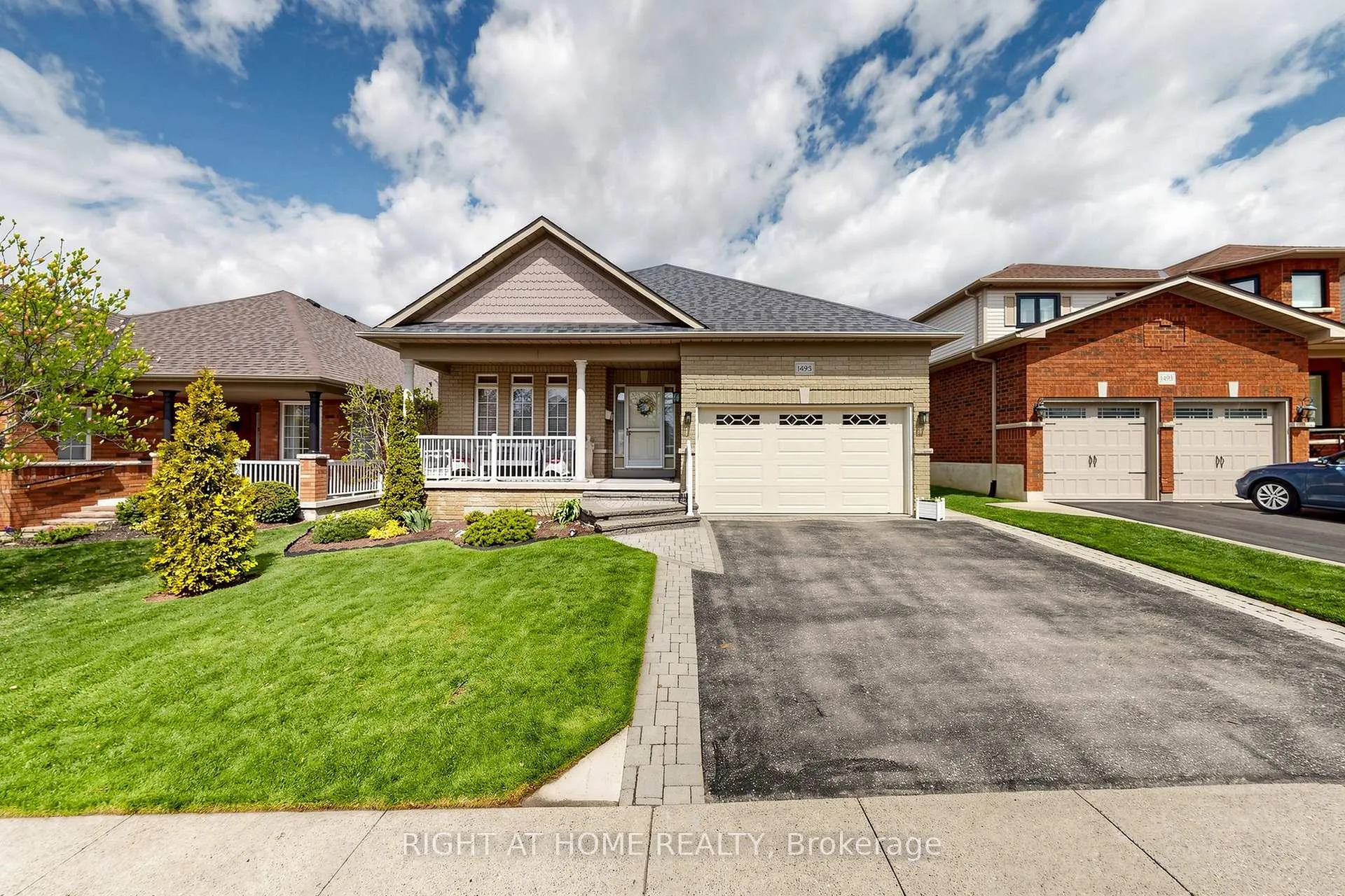 Photo 1 of 1495 Greenvalley Trail, Oshawa, Taunton — HOMEH
