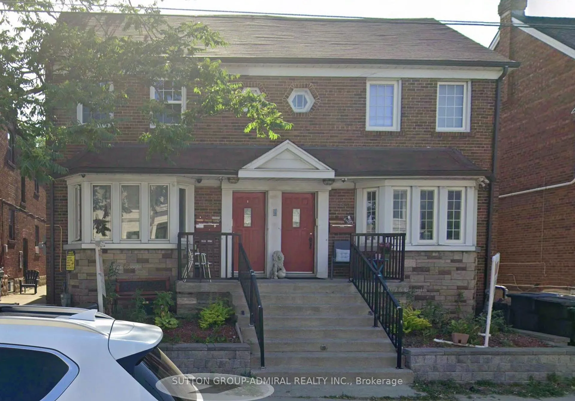 Front of Unit 4, 1188 Avenue Road
