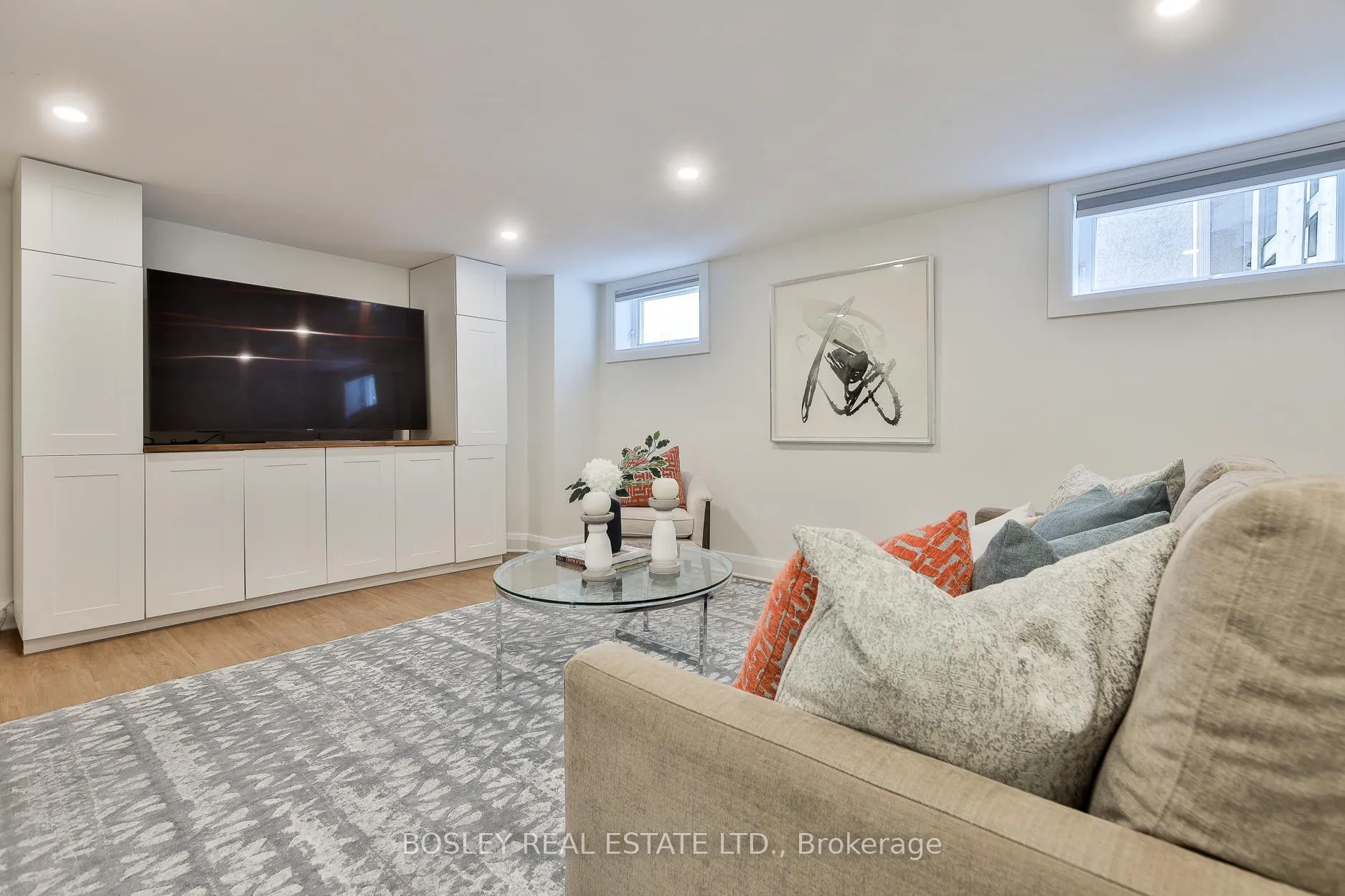 Photo 30 of 109 Southvale Drive, Toronto, Leaside — HOMEH