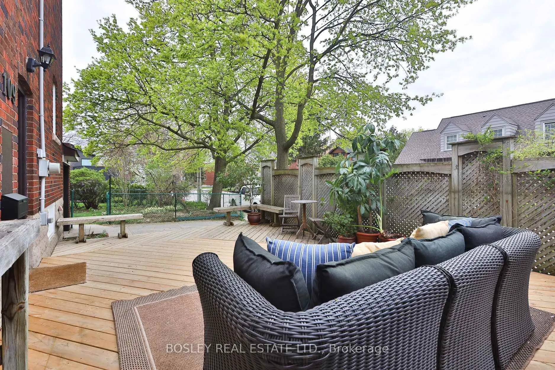 Photo 36 of 109 Southvale Drive, Toronto, Leaside — HOMEH