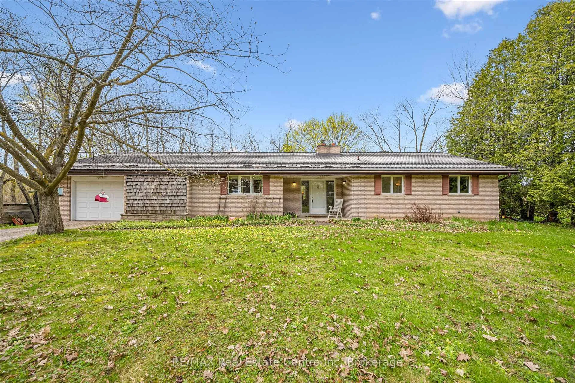 Photo of 8420 Eramosa-Garafraxa Townline