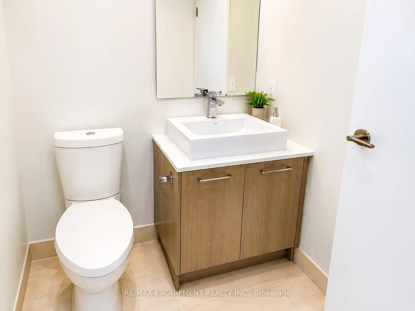 Photo 11 of Unit 608, 2A Church Street, Toronto, Bay Street Corridor — HOMEH
