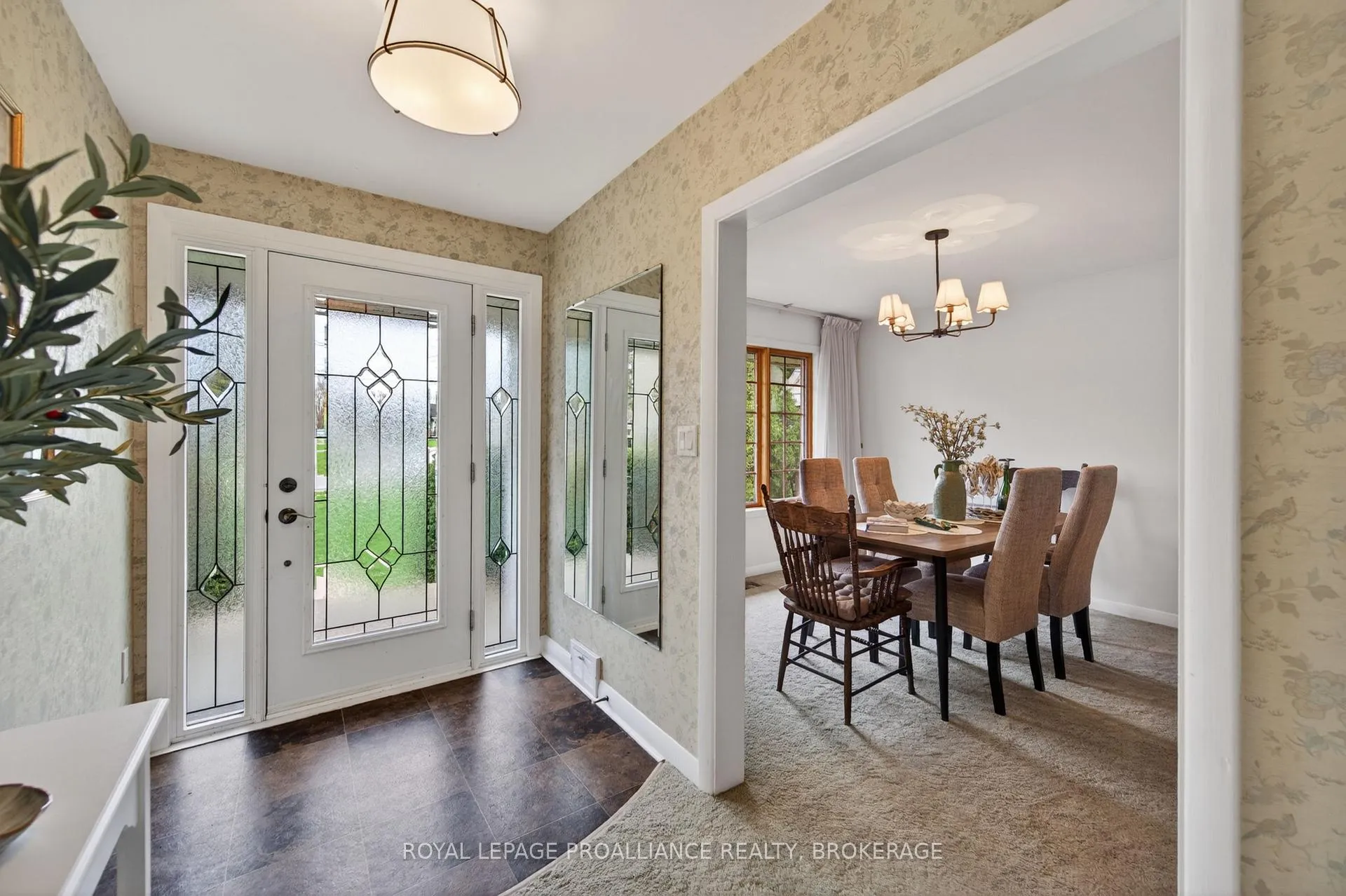 Photo 5 of 31 Jorene Drive, Kingston, City Southwest — HOMEH