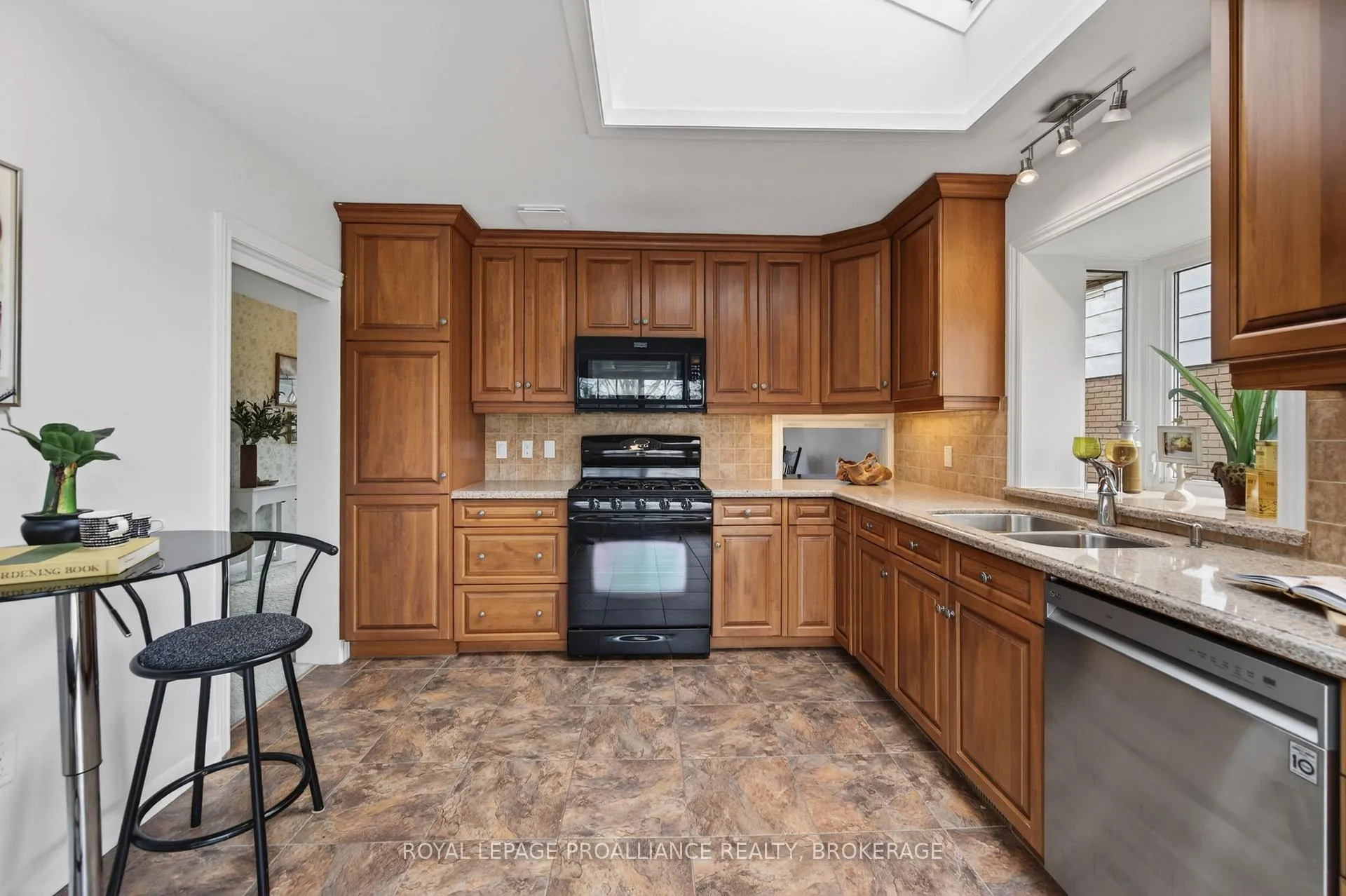 Photo 20 of 31 Jorene Drive, Kingston, City Southwest — HOMEH