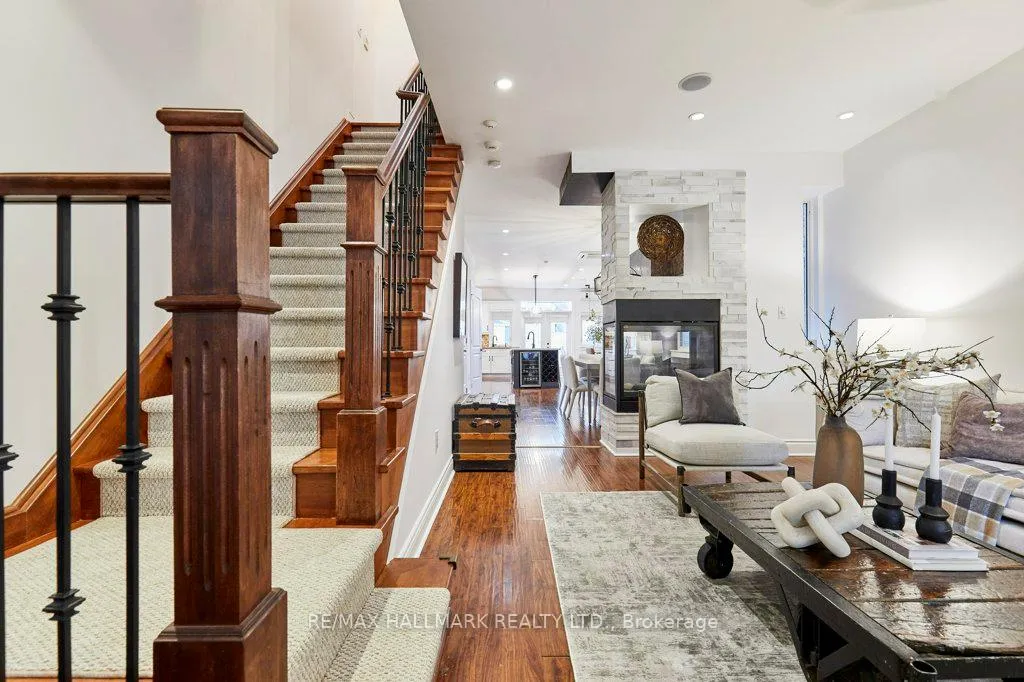 Photo 3 of 255 Ashdale Avenue, Toronto, Greenwood-Coxwell — HOMEH