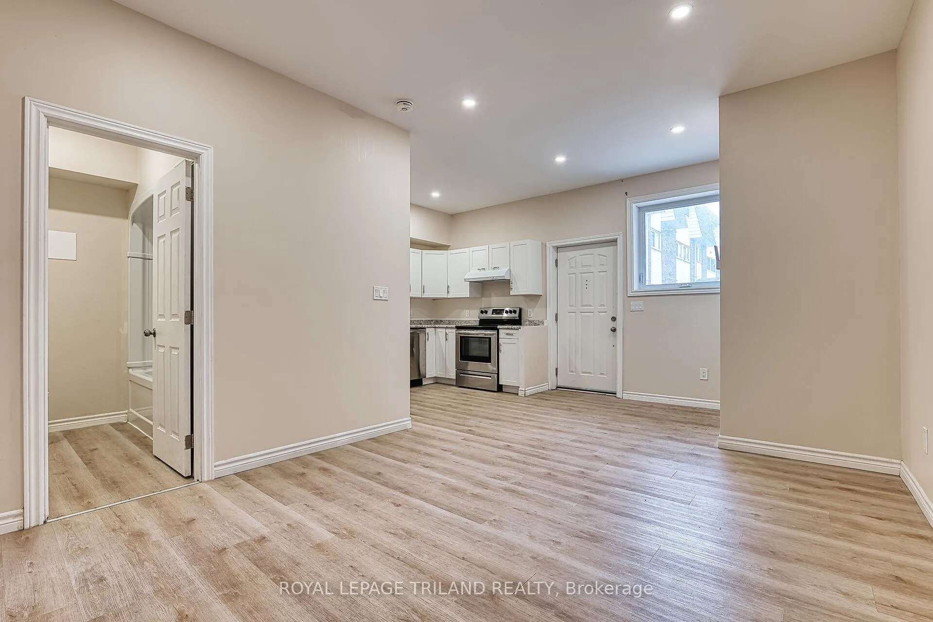 Photo 3 of Unit 103, 80 Albert Street, Central Huron, Clinton — HOMEH