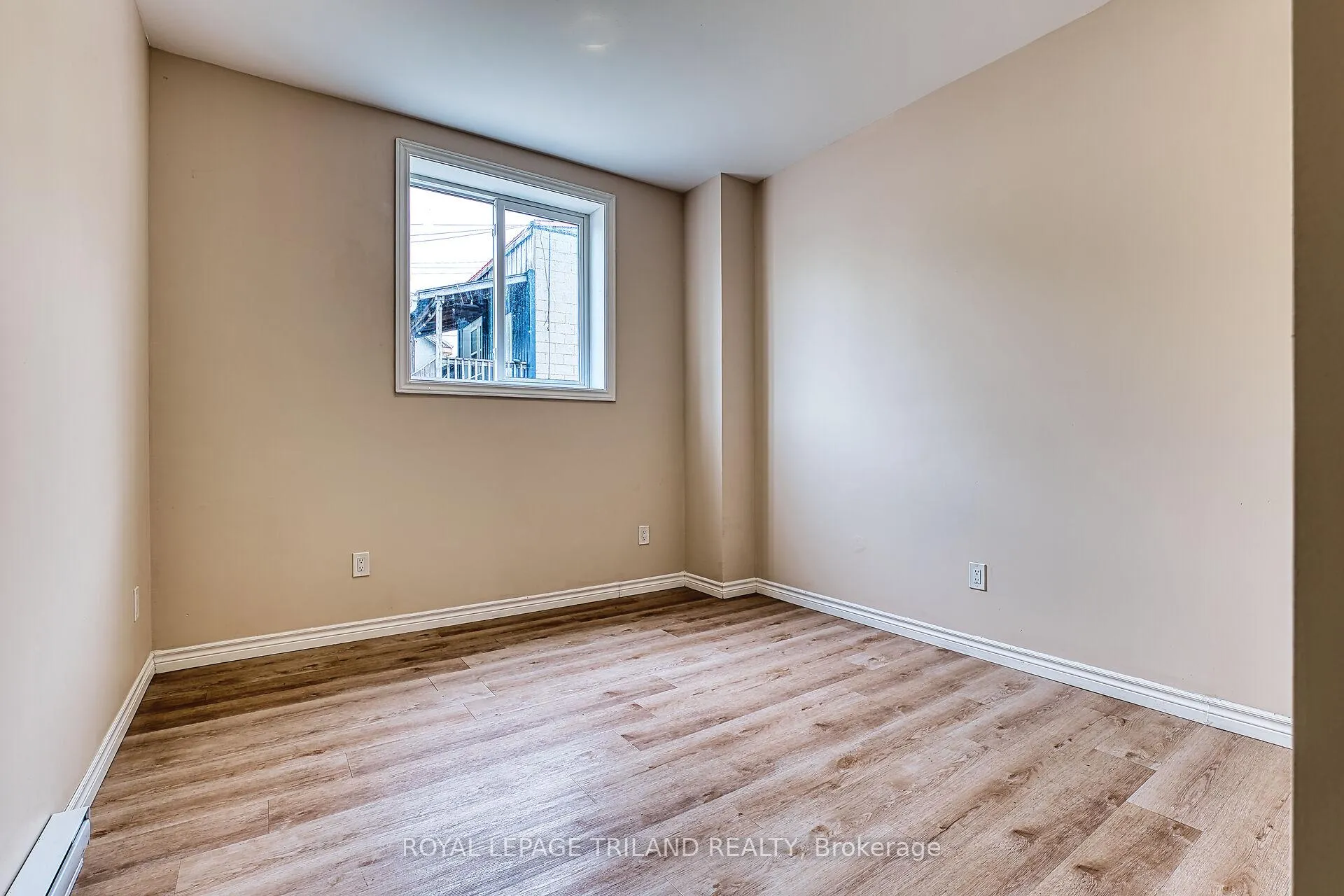 Photo 6 of Unit 103, 80 Albert Street, Central Huron, Clinton — HOMEH