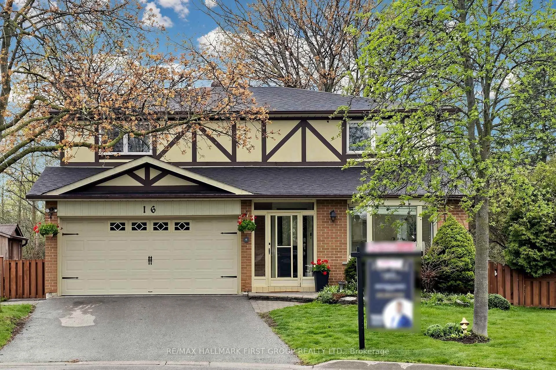 Front of 16 Mcfarlane Court