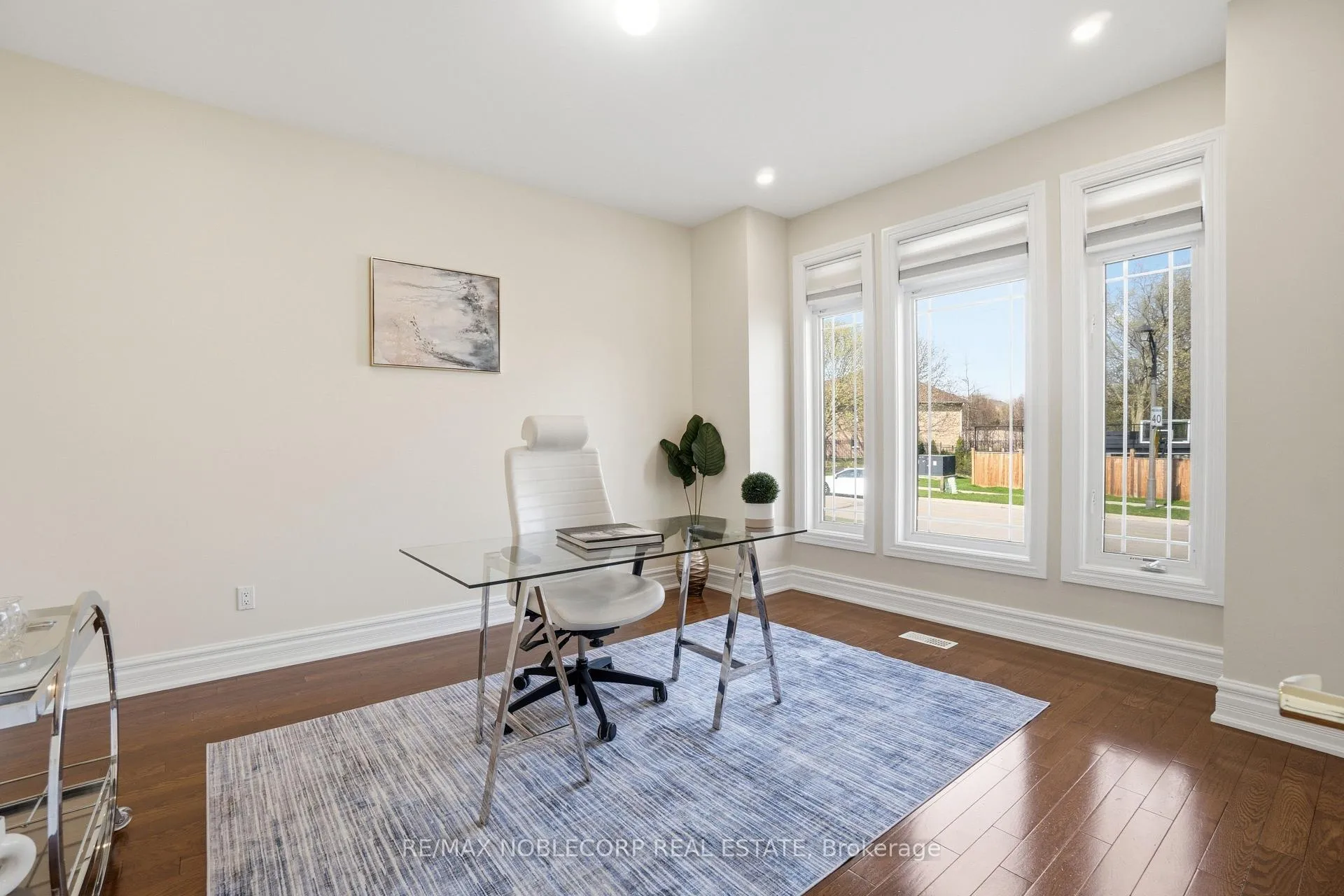 Photo 6 of 170 Athabasca Drive, Vaughan, Rural Vaughan — HOMEH
