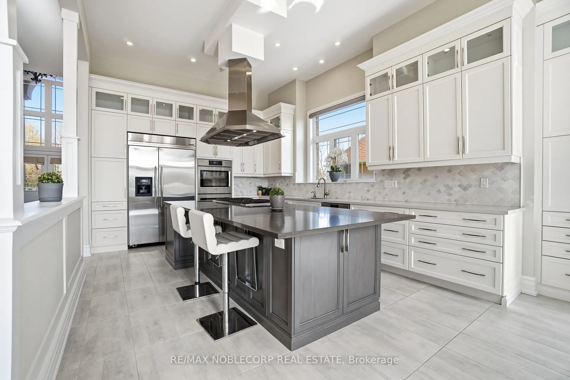 Photo 13 of 170 Athabasca Drive, Vaughan, Rural Vaughan — HOMEH
