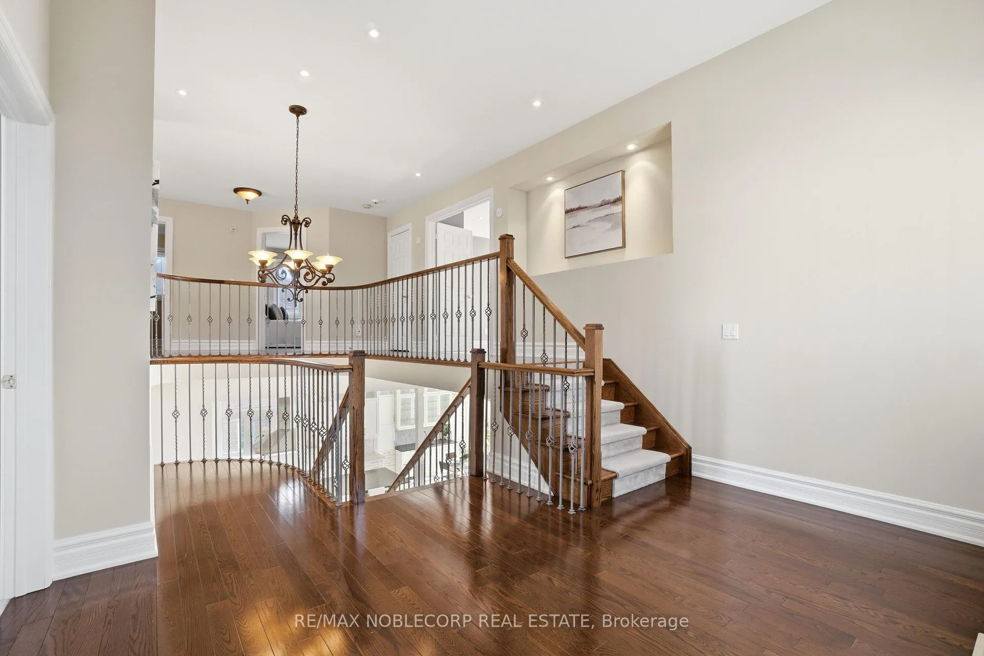Photo 19 of 170 Athabasca Drive, Vaughan, Rural Vaughan — HOMEH