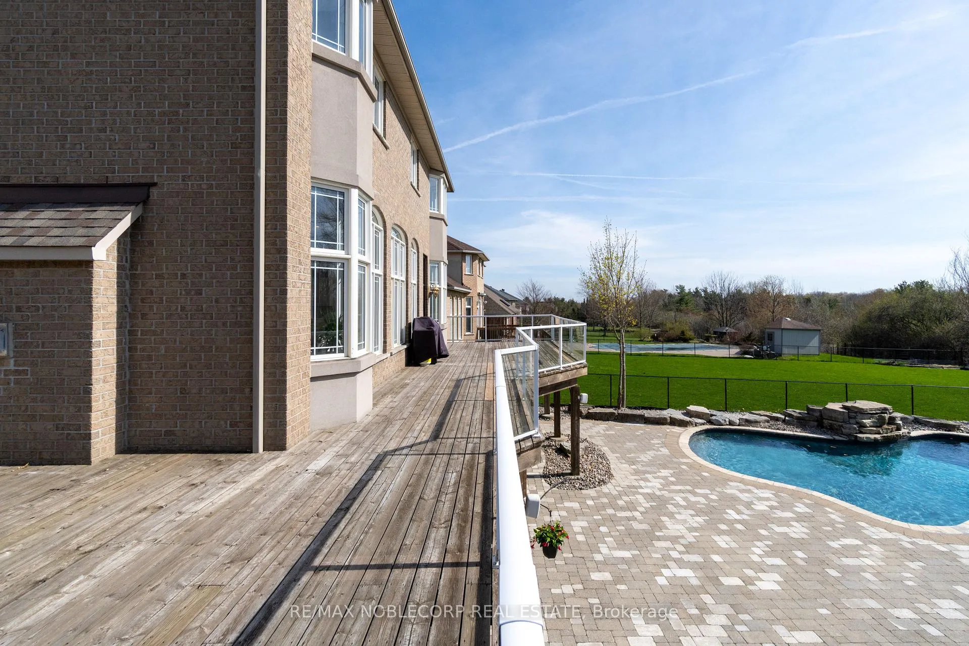 Photo 40 of 170 Athabasca Drive, Vaughan, Rural Vaughan — HOMEH