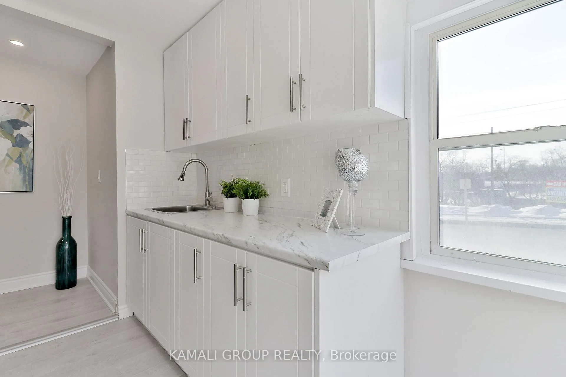 Photo 4 of Unit Unit 2, 93 McMillan Drive, Oshawa, O'Neill — HOMEH