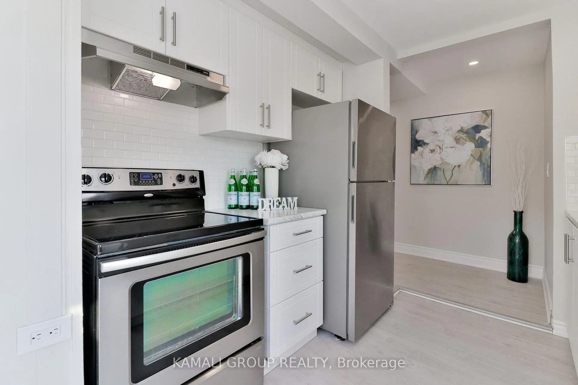 Photo 6 of Unit Unit 2, 93 McMillan Drive, Oshawa, O'Neill — HOMEH