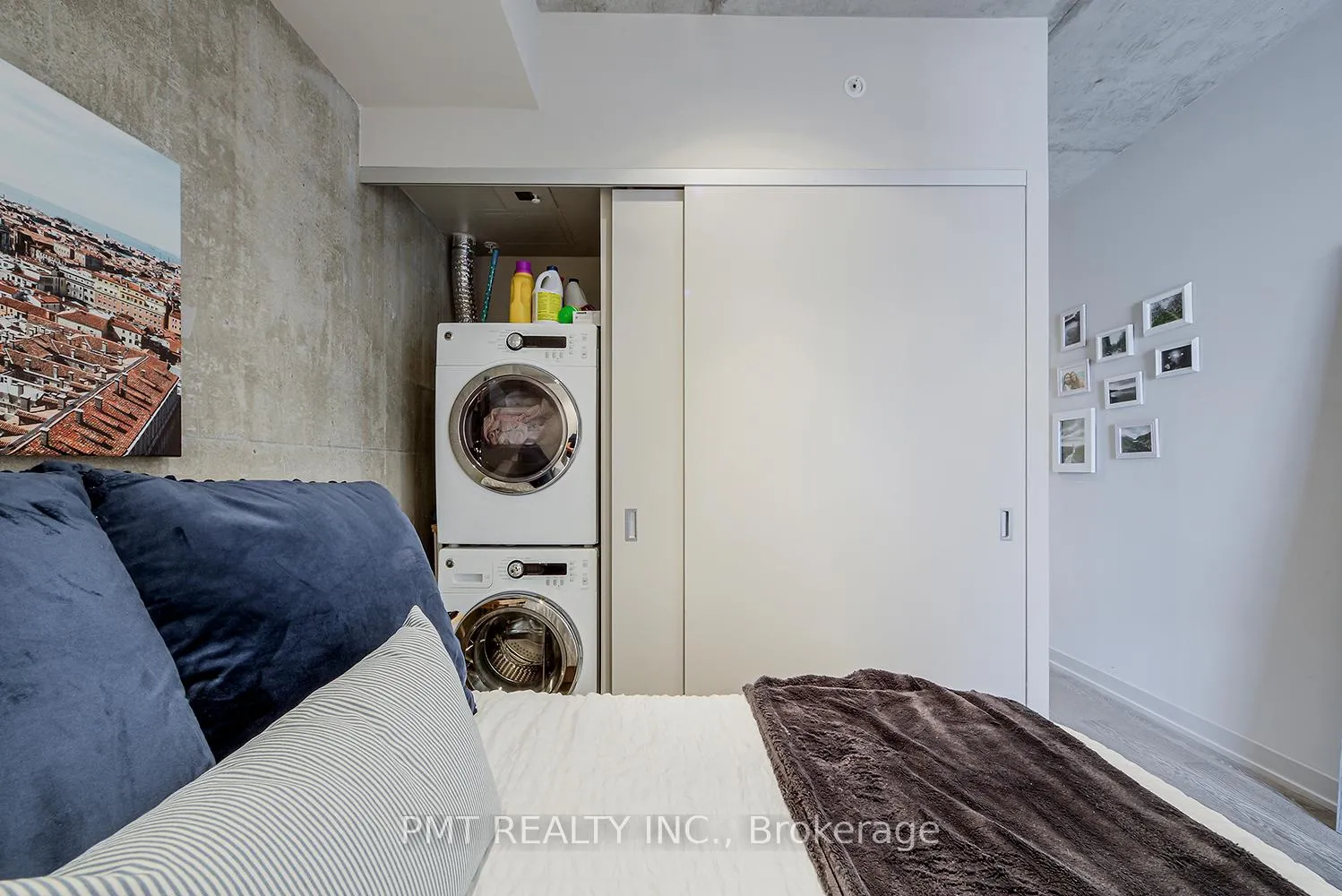Photo 7 of Unit 804, 39 Brant Street, Toronto, Waterfront Communities — HOMEH