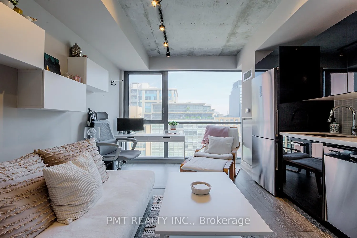 Photo 10 of Unit 804, 39 Brant Street, Toronto, Waterfront Communities — HOMEH