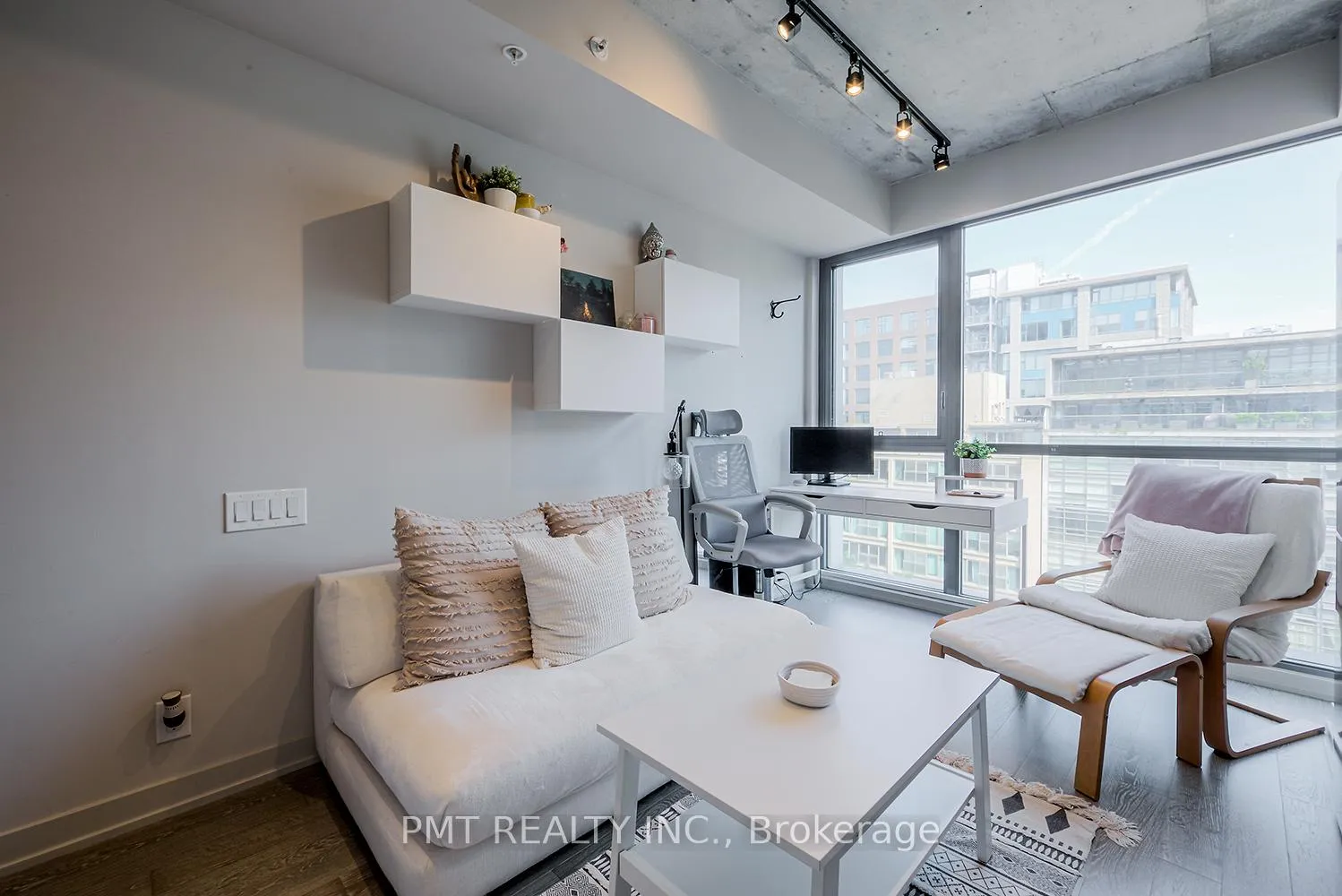Photo 13 of Unit 804, 39 Brant Street, Toronto, Waterfront Communities — HOMEH