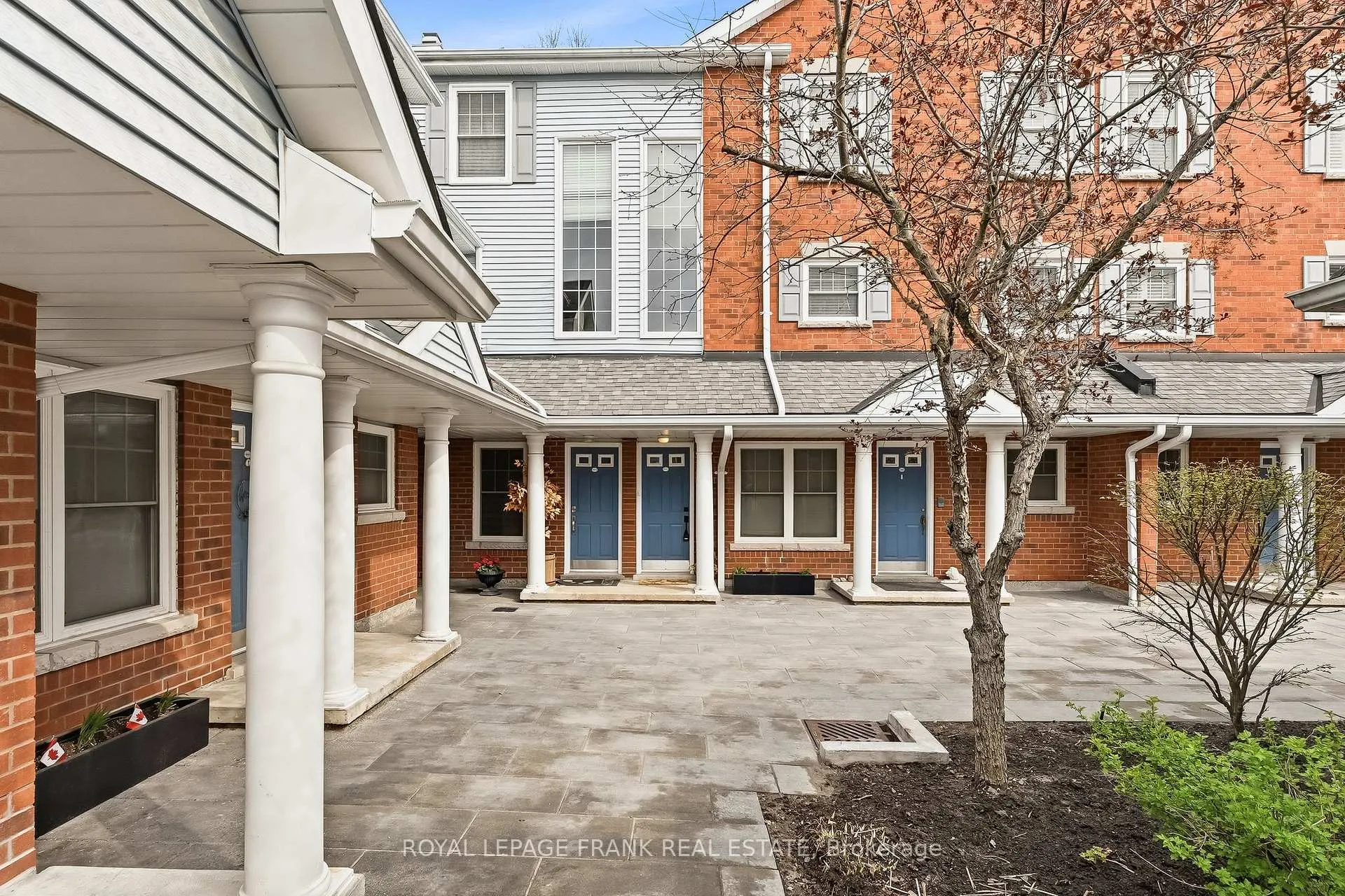 Photo 2 of Unit D8, 1663 Nash Road, Clarington, Courtice — HOMEH