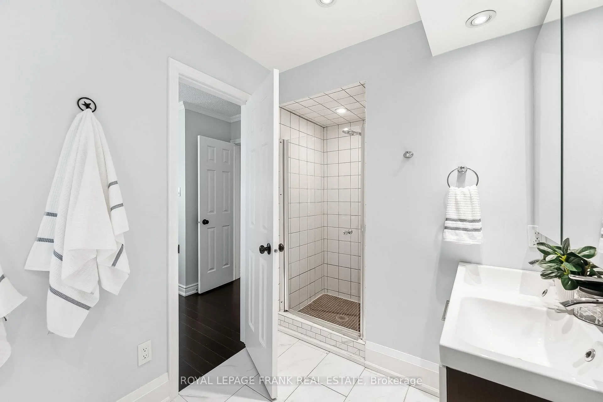 Photo 28 of Unit D8, 1663 Nash Road, Clarington, Courtice — HOMEH