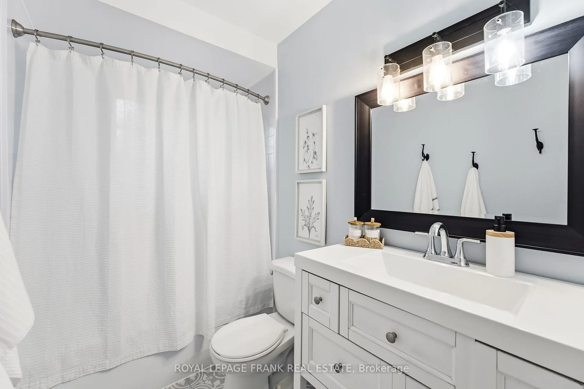Photo 33 of Unit D8, 1663 Nash Road, Clarington, Courtice — HOMEH