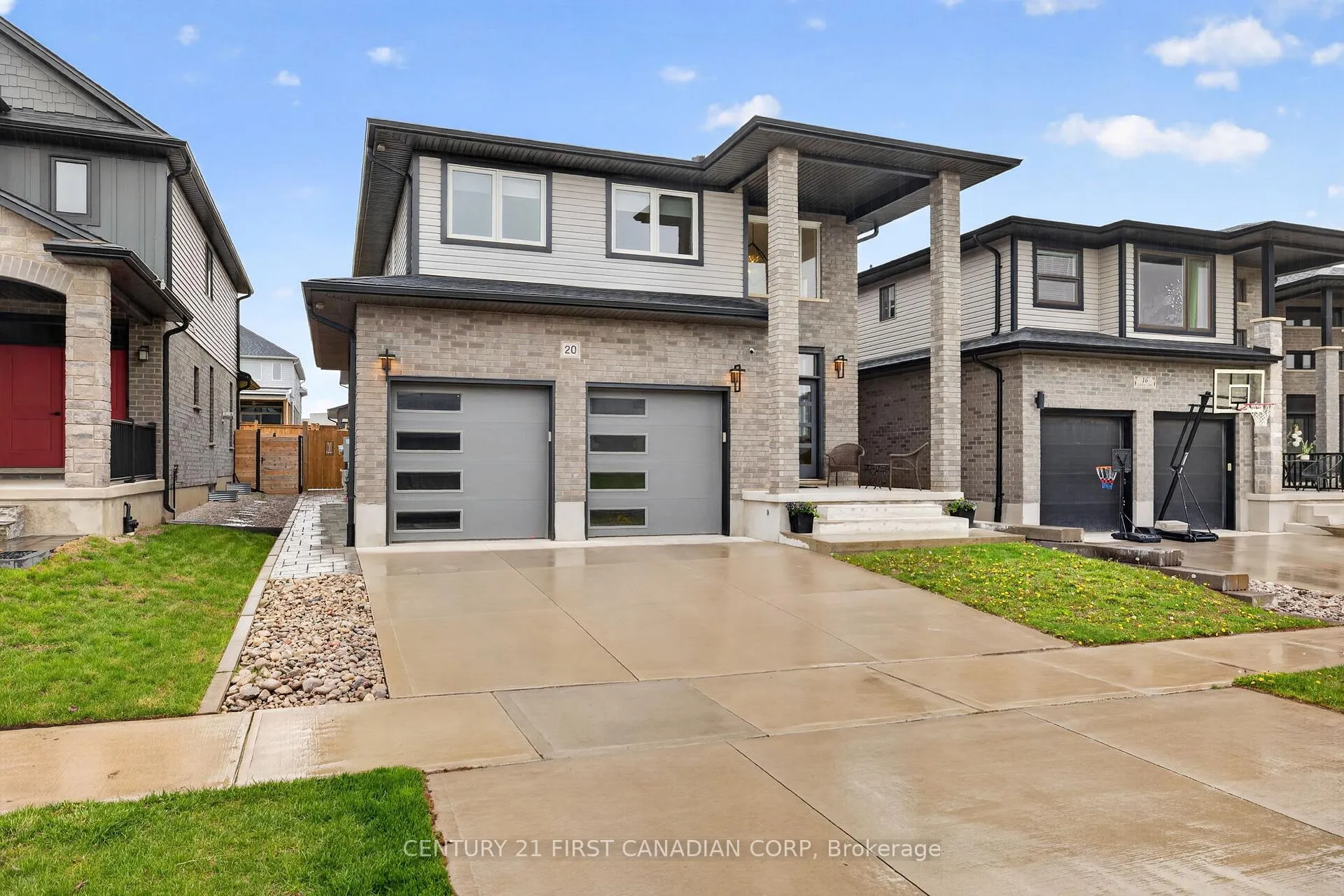 Photo 2 of 20 Locky Lane, Middlesex Centre, Komoka — HOMEH