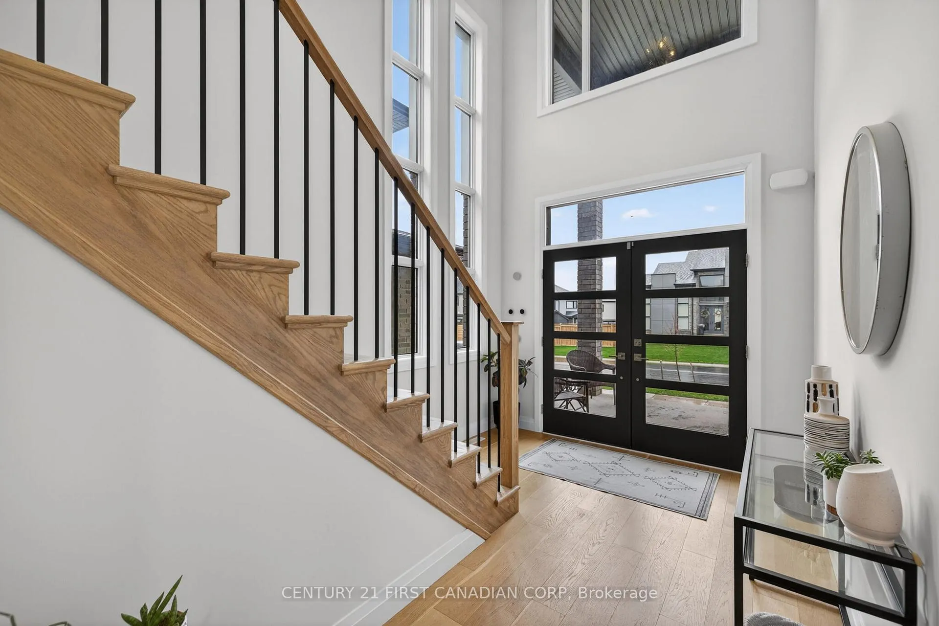 Photo 4 of 20 Locky Lane, Middlesex Centre, Komoka — HOMEH
