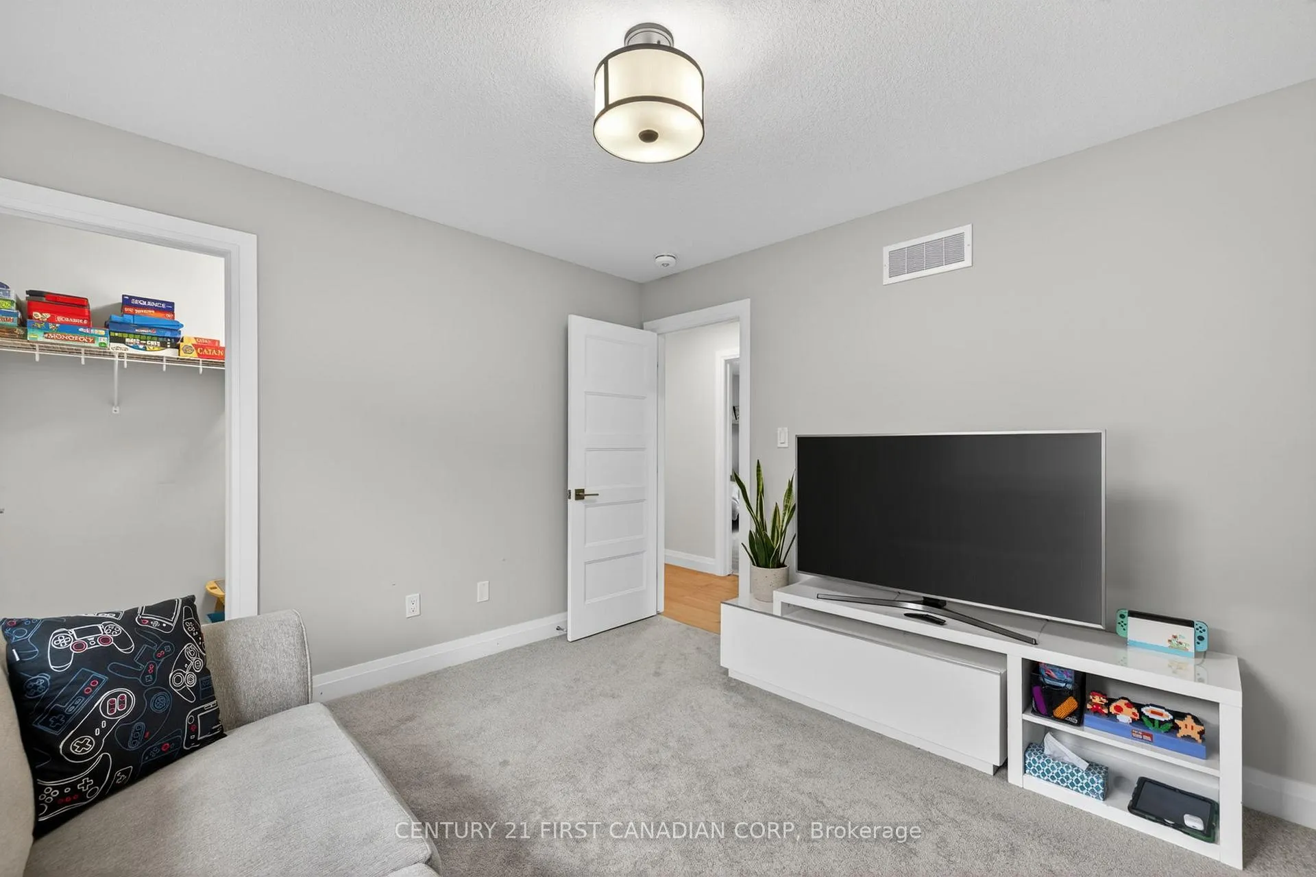 Photo 31 of 20 Locky Lane, Middlesex Centre, Komoka — HOMEH