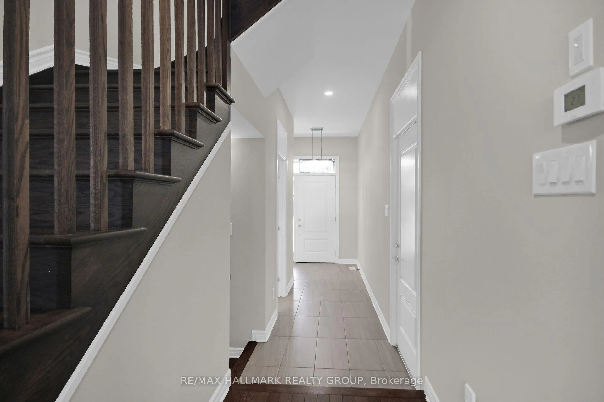 Photo 5 of 506 Muscari Street, Ottawa, Blossom Park/Kemp Park/Findlay Creek — HOMEH