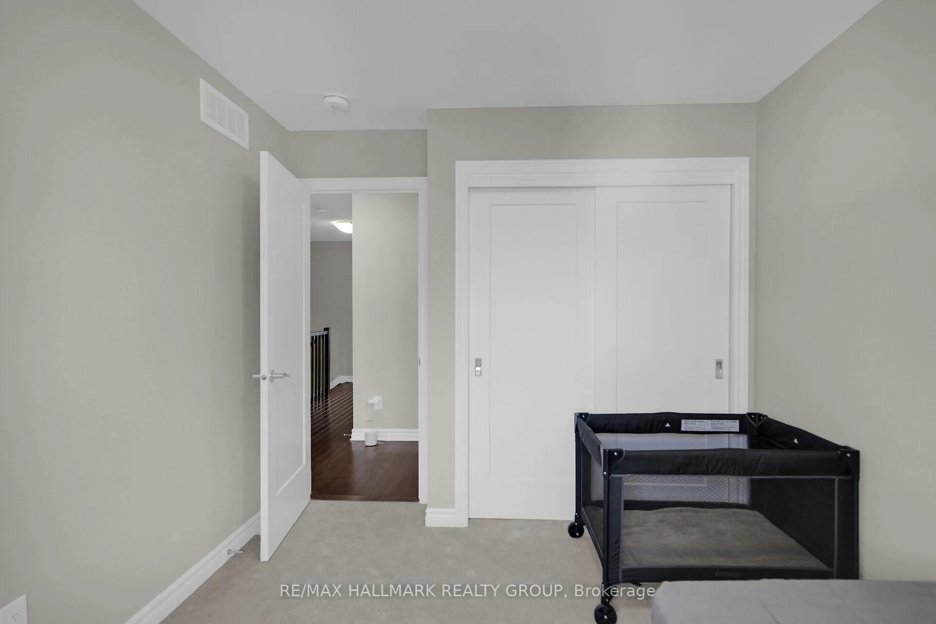 Photo 13 of 506 Muscari Street, Ottawa, Blossom Park/Kemp Park/Findlay Creek — HOMEH