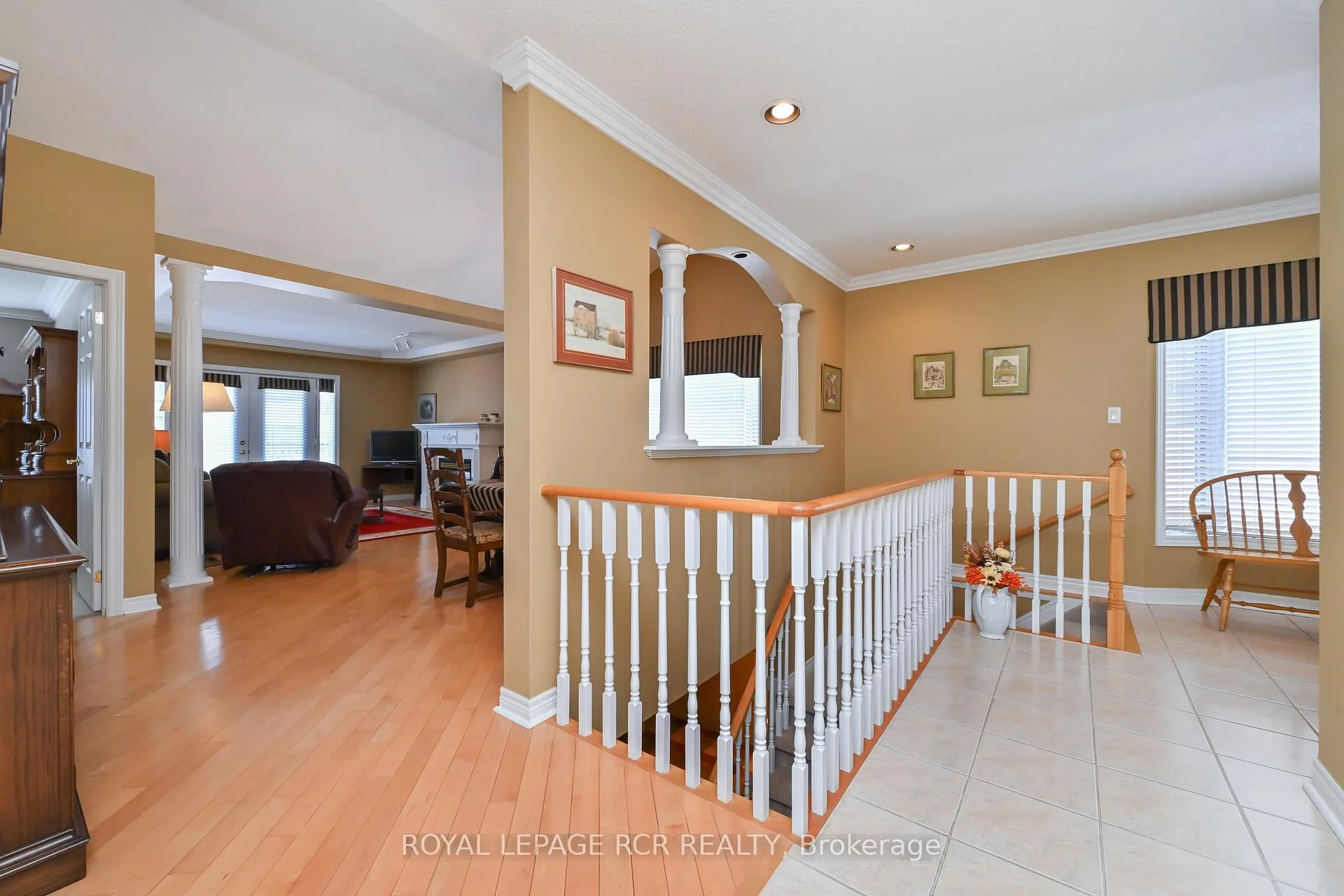 Photo 8 of 38 Bella Vista Trail, New Tecumseth, Alliston — HOMEH